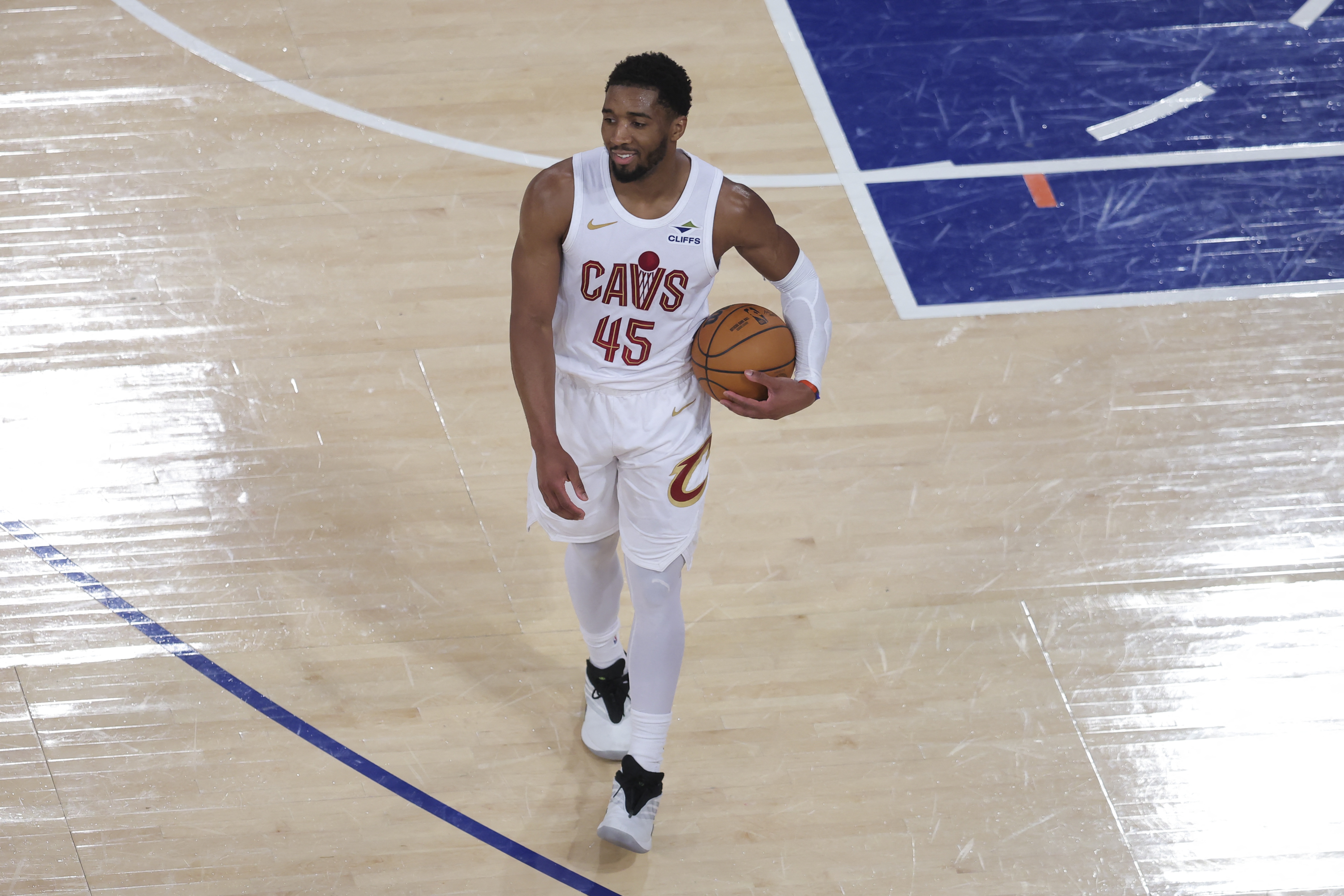 NBA新赛季垃圾合同榜更新 恩比德居首米切尔合同最重