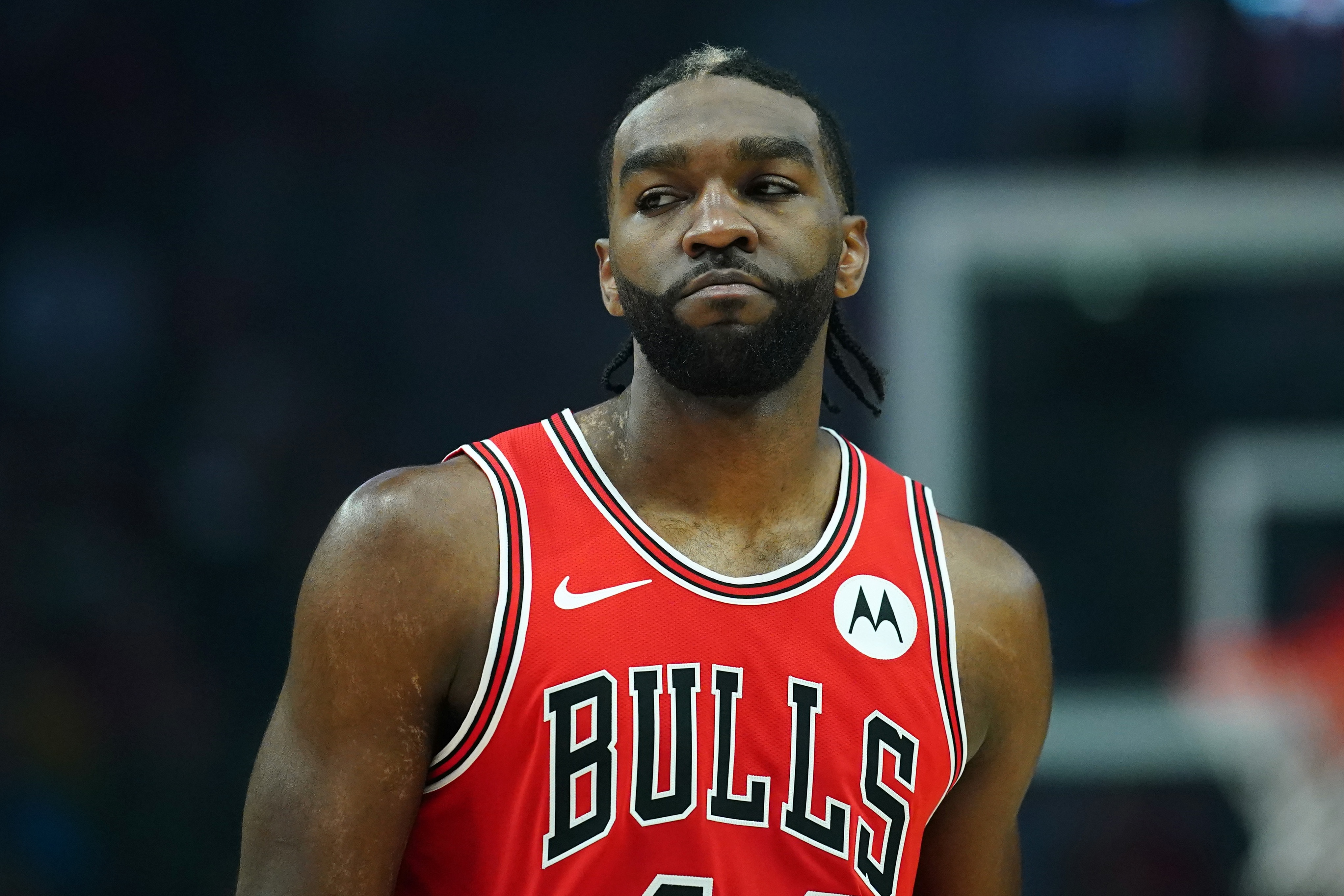恩比德居首、特雷·杨第二：CBS更新NBA15大垃圾合同