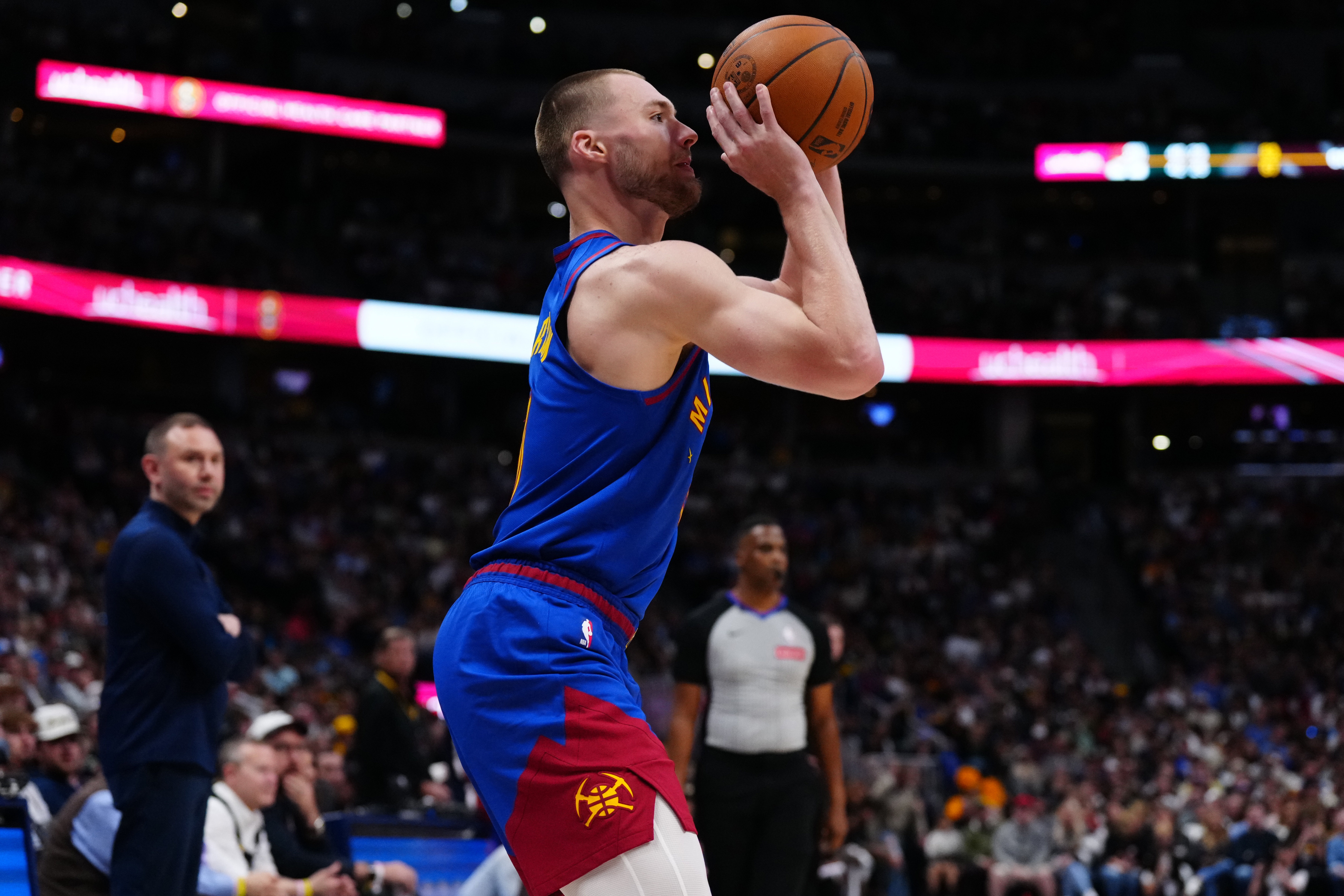 恩比德居首、特雷·杨第二：CBS更新NBA15大垃圾合同