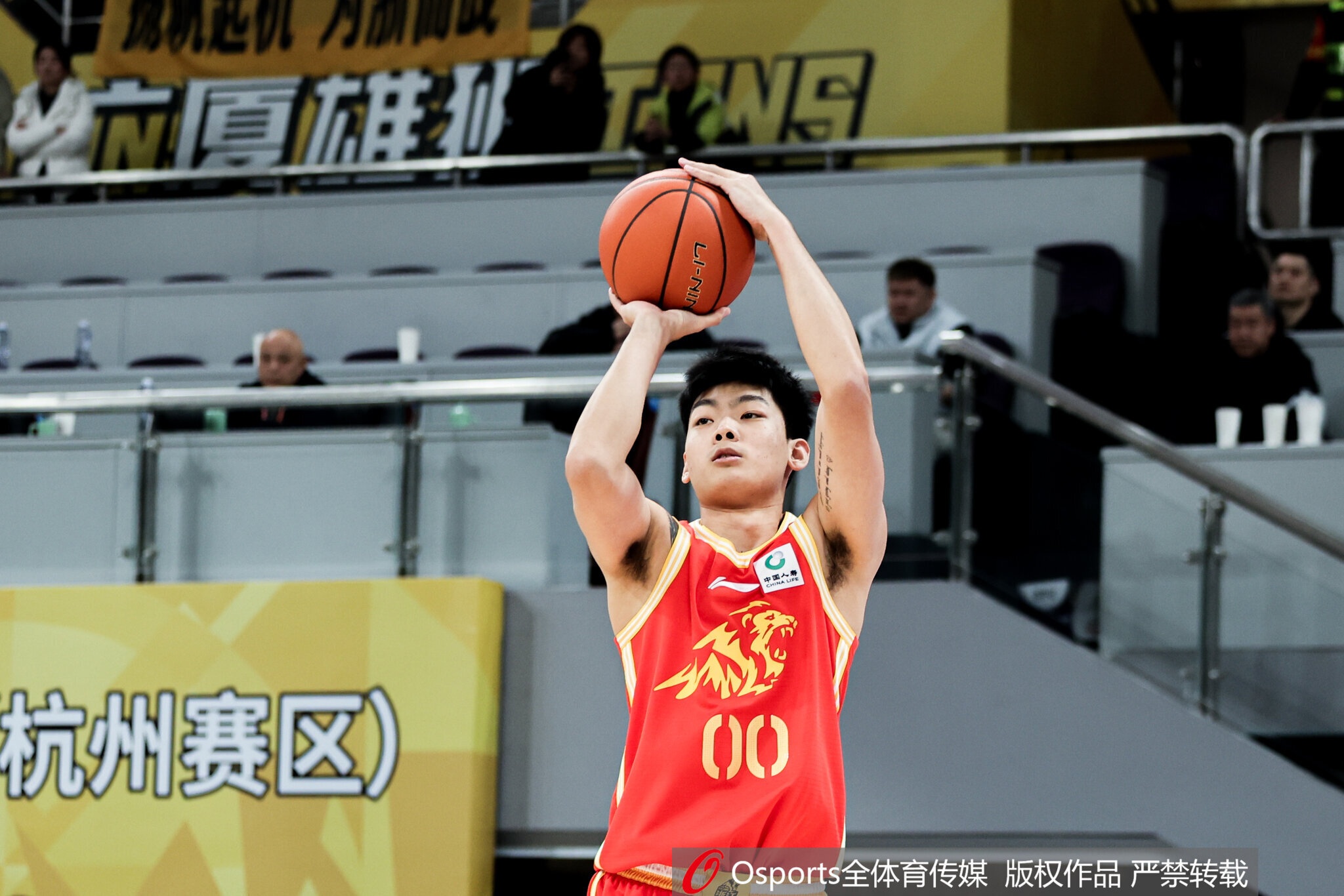 广厦后卫王欣瑞转投NBL石家庄翔蓝，四个赛季CBA生涯告终