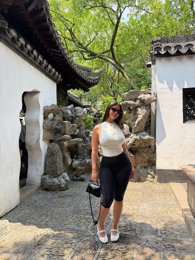 乔治妻子社媒晒中国行照片:上海48小时影像记录 乔治妻子社媒晒中国行照片:上海48小时影像记录