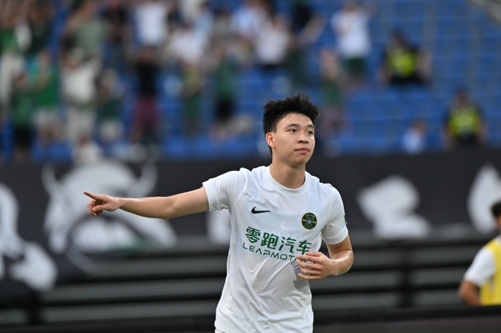 王钰栋收多支欧洲球队橄榄枝 赛季末西游不再是空谈 王钰栋收多支欧洲球队橄榄枝 赛季末西游不再是空谈