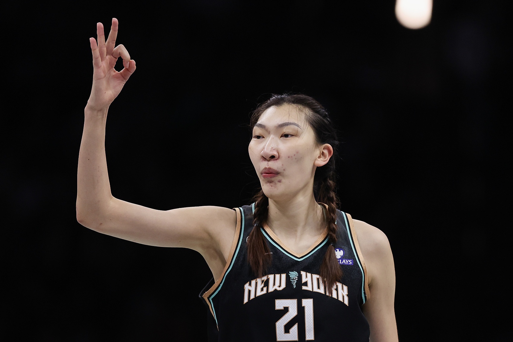 韩旭14分5篮板，自由人40分血洗王牌