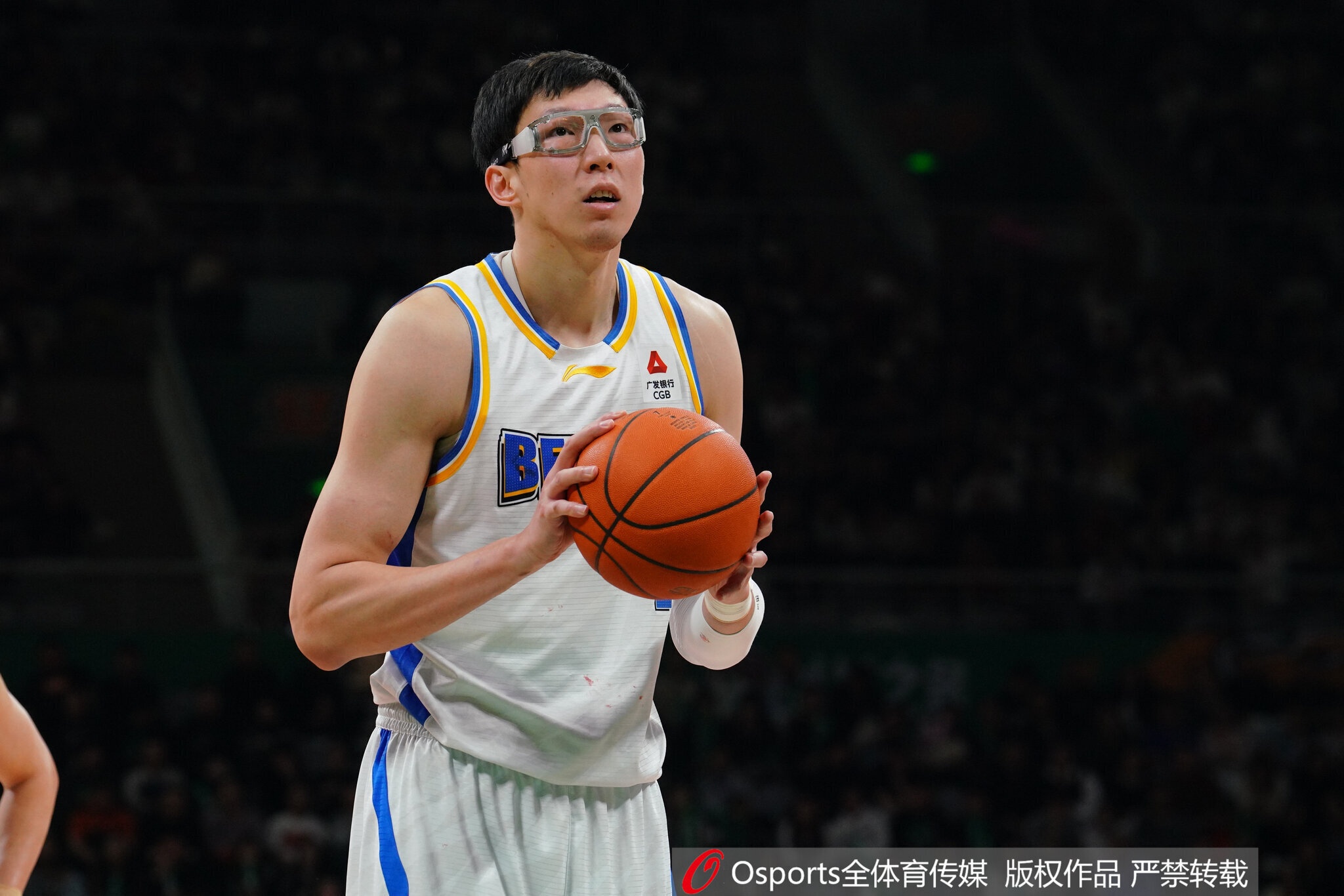 北京男篮官宣布朗桑普森加盟 补强外线强解与四号位深度