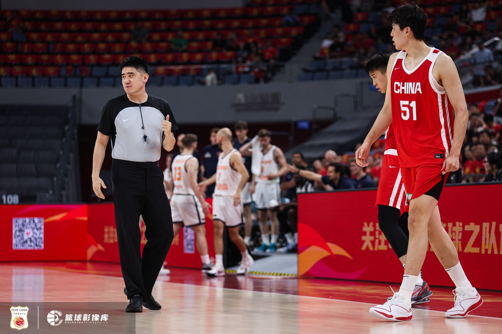 杨瀚森归队首日即遇硬仗 郭士强直言十天磨合定生死