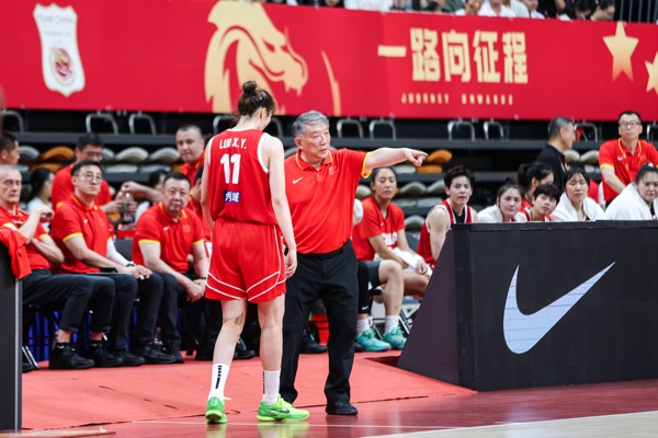 记者：中国女篮想要在本届世界杯上争取好的成绩 难度非常大